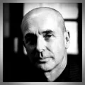 Portrait de Don Winslow, auteur de romans policiers
